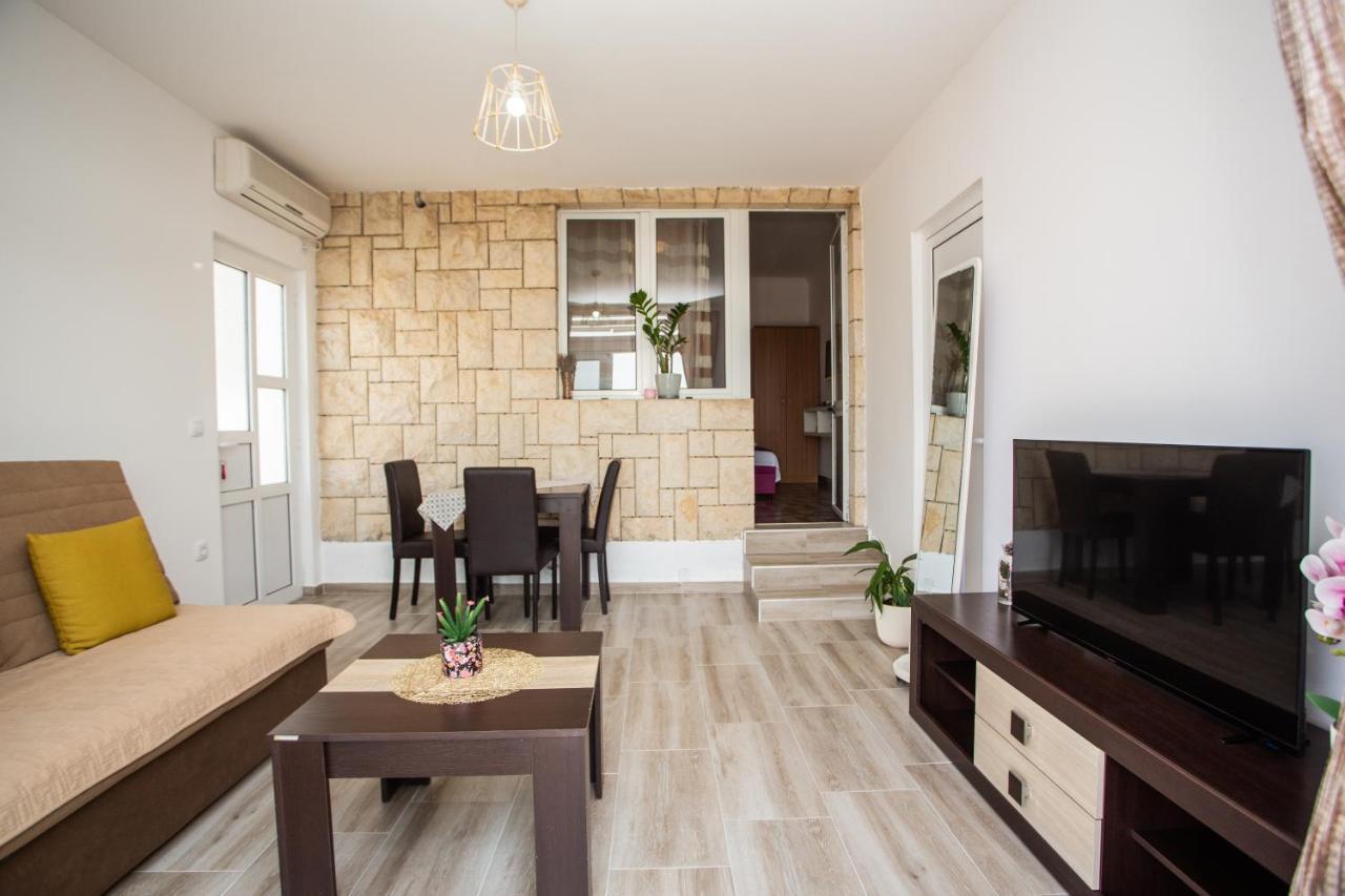 Apartments Jelena Ulcinj Exterior foto